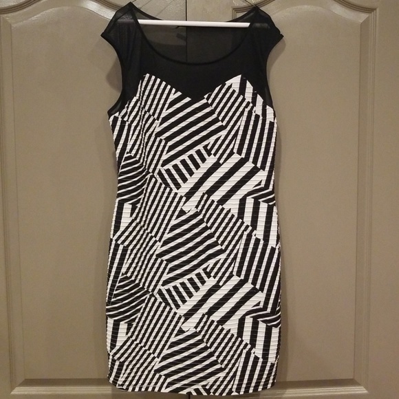 Plus size stretch dress - Picture 1 of 4